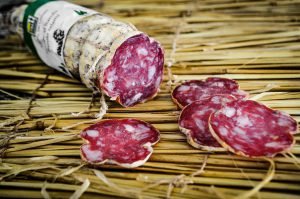 Luftgetrocknete Barolosalami aus dem Piemonte